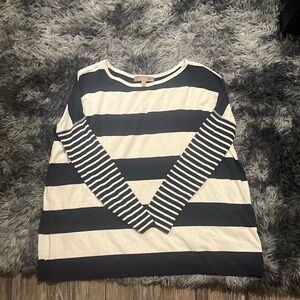 Tee long sleeve | black and white | not worn🫧🌸